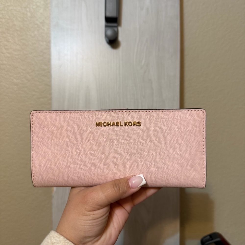 Michael Kors Blush Pink Wallet